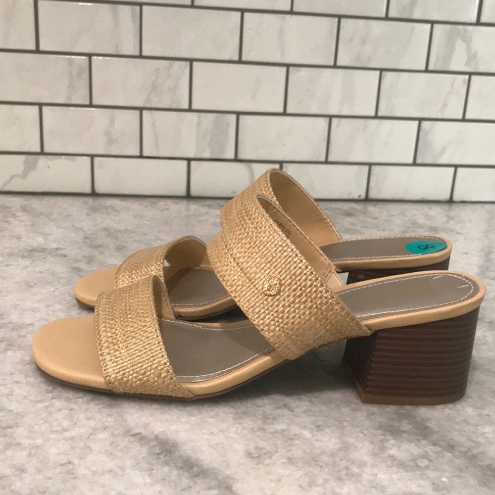 Anne Klein Sandals Womens Size 8 Beige Block Heel Style Baloo - Worn once